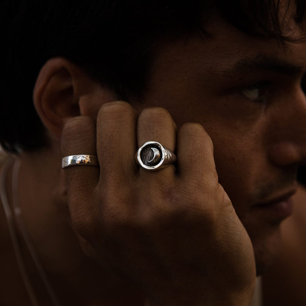 Twojeys Night Ring