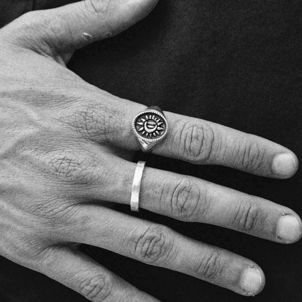 Twojeys rings Midnight Ring